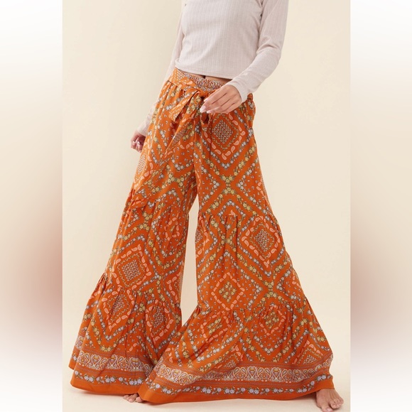 18 Floral Print Tiered Wide Pants - Picture 4 of 7